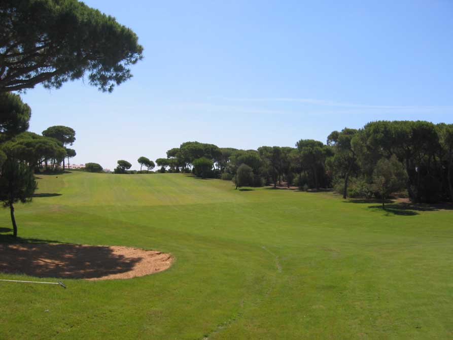 https://golftravelpeople.agiledigitalsolutions.co.uk/wp-content/uploads/2018/11/Nuevo-Portil-Golf-Club-7.jpg