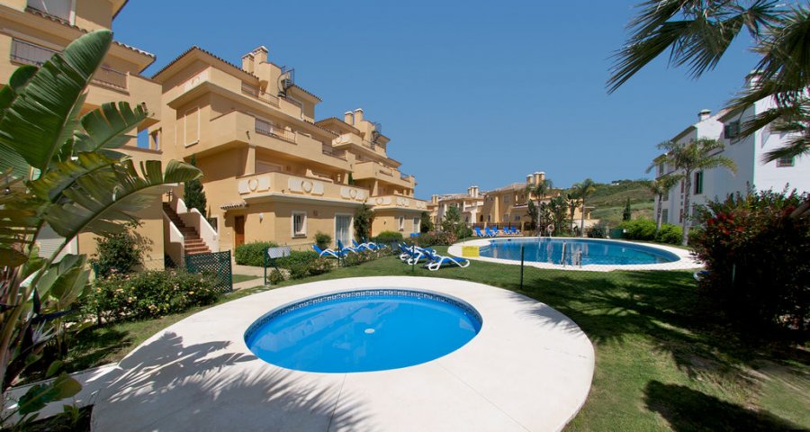 https://golftravelpeople.agiledigitalsolutions.co.uk/wp-content/uploads/2019/04/Alcaidesa-Vista-Real-Apartments-1.jpg