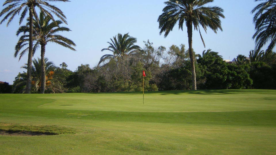 https://golftravelpeople.agiledigitalsolutions.co.uk/wp-content/uploads/2019/04/Almerimar-Golf-Club-51.jpg