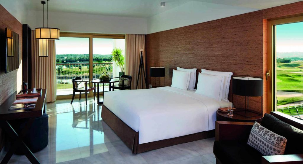 https://golftravelpeople.agiledigitalsolutions.co.uk/wp-content/uploads/2019/04/Anantara_Vilamoura_Presidential_Suite_Bedroom-1024x553.jpg
