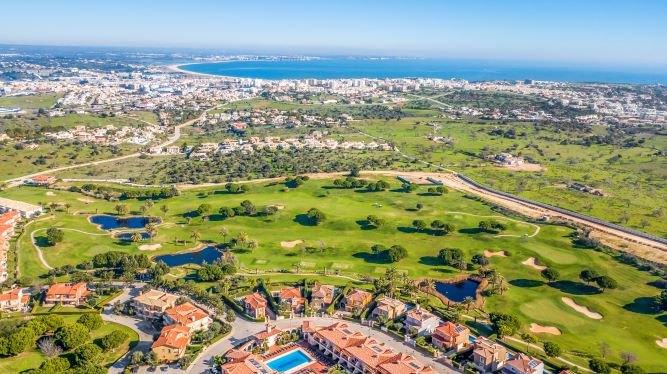 https://golftravelpeople.agiledigitalsolutions.co.uk/wp-content/uploads/2019/04/Boavista-Golf-Club-Lagos-Algarve-Portugal-16.jpg
