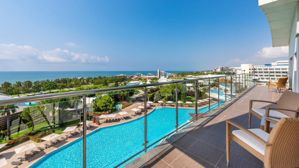 https://golftravelpeople.agiledigitalsolutions.co.uk/wp-content/uploads/2019/04/CORNELIA-DIAMOND-FAMILY-SUITE-TERRACE-MAIN-SLIDE-1-1024x576.jpg