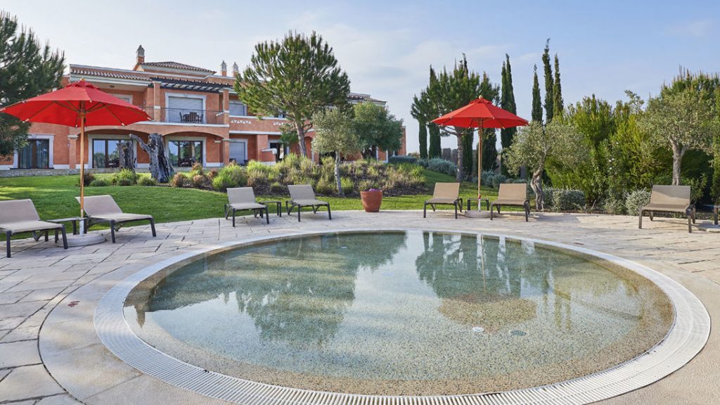 https://golftravelpeople.agiledigitalsolutions.co.uk/wp-content/uploads/2019/04/Cascade-Resort-Algarve-Swimming-Pools-5-1024x576.jpg