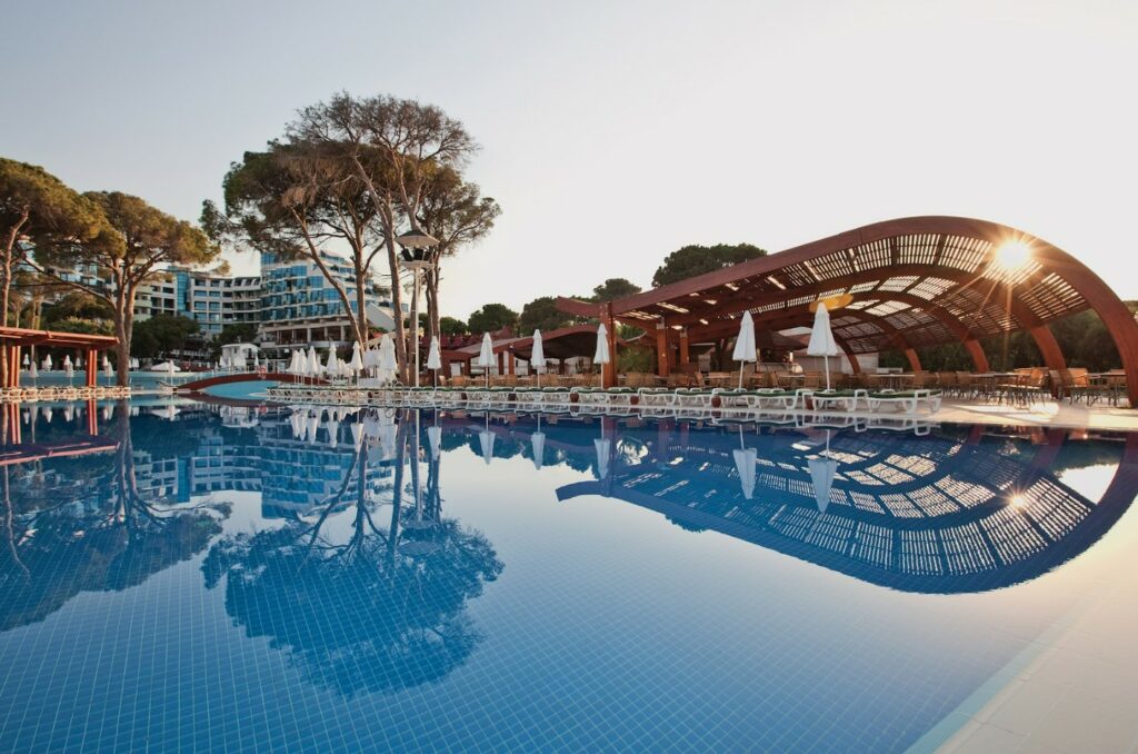 https://golftravelpeople.agiledigitalsolutions.co.uk/wp-content/uploads/2019/04/Cornelia-Deluxe-Hotel-Belek-Turkey-6-1024x678.jpg