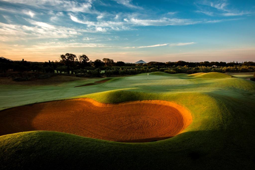 https://golftravelpeople.agiledigitalsolutions.co.uk/wp-content/uploads/2019/04/Costa-Navarino-Golf-Club-The-Dunes-Course-11.jpg