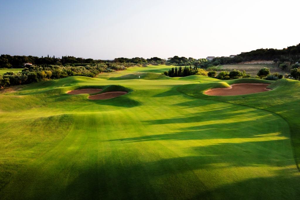 https://golftravelpeople.agiledigitalsolutions.co.uk/wp-content/uploads/2019/04/Costa-Navarino-Golf-Club-The-Dunes-Course-12.jpg
