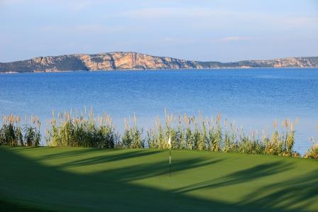 https://golftravelpeople.agiledigitalsolutions.co.uk/wp-content/uploads/2019/04/Costa-Navarino-Golf-The-Bay-Course-10.jpg