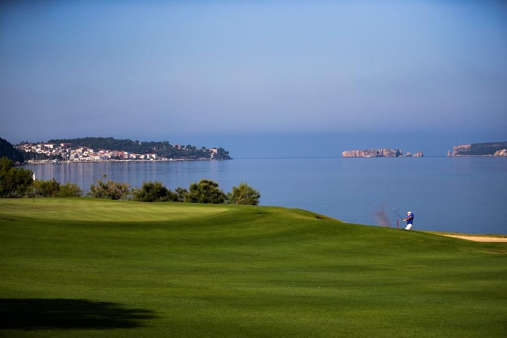 https://golftravelpeople.agiledigitalsolutions.co.uk/wp-content/uploads/2019/04/Costa-Navarino-Golf-The-Bay-Course-LowRes-1-1-1024x683.jpg