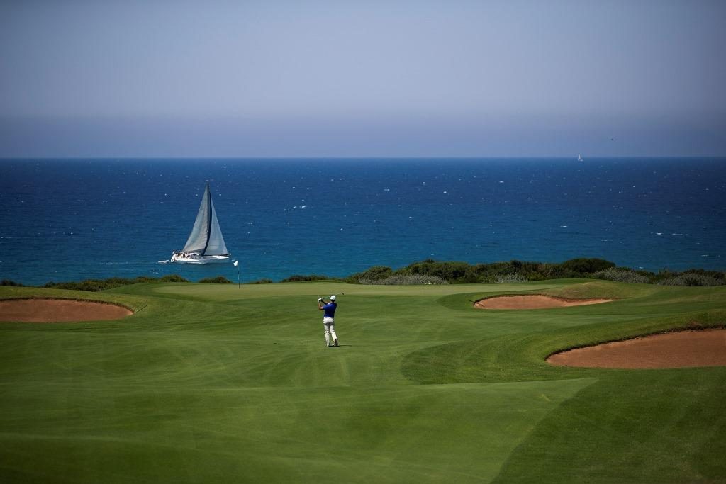 https://golftravelpeople.agiledigitalsolutions.co.uk/wp-content/uploads/2019/04/Costa-Navarino-Golf-The-Dunes-Course-LowRes-2-1024x683.jpg