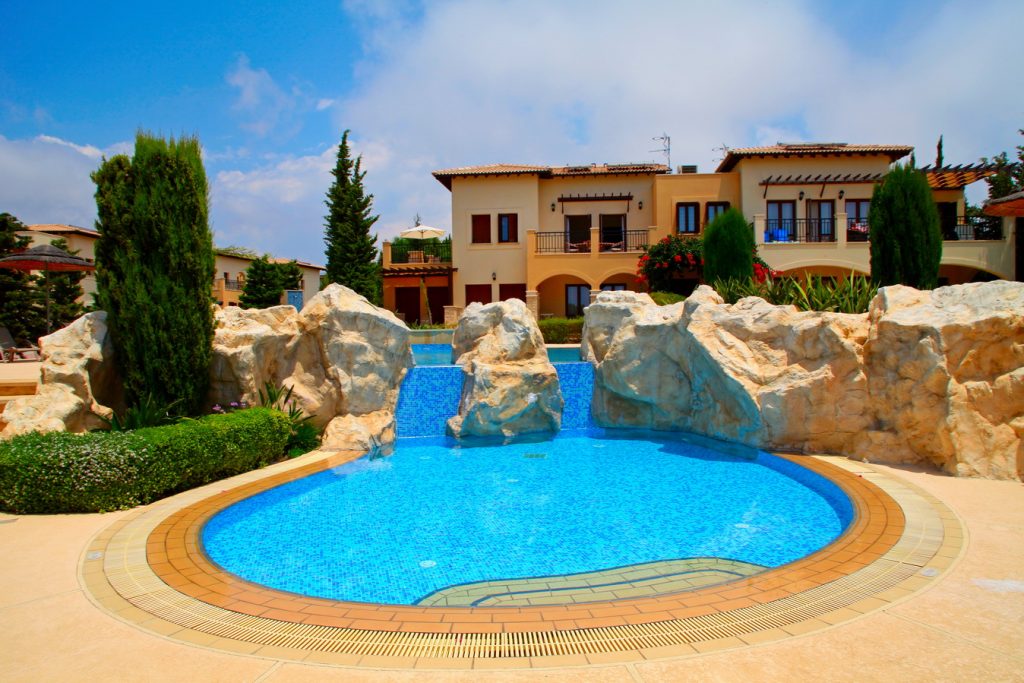 https://golftravelpeople.agiledigitalsolutions.co.uk/wp-content/uploads/2019/04/Cyprus-Aphrodite-Hills-Resort-Luxury-Apartments-47-1024x683.jpg