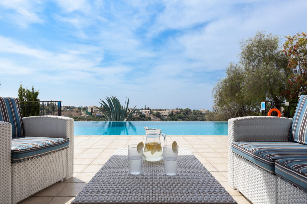 https://golftravelpeople.agiledigitalsolutions.co.uk/wp-content/uploads/2019/04/Cyprus-Aphrodite-Hills-Resort-Superior-Villas-36-1024x683.jpg