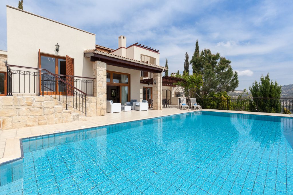 https://golftravelpeople.agiledigitalsolutions.co.uk/wp-content/uploads/2019/04/Cyprus-Aphrodite-Hills-Resort-Superior-Villas-42-1024x683.jpg