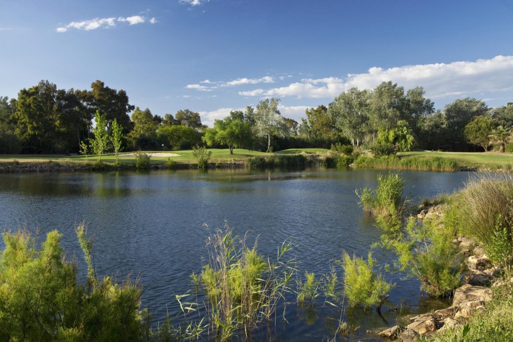 https://golftravelpeople.agiledigitalsolutions.co.uk/wp-content/uploads/2019/04/Dom-Pedro-Vilamoura-Laguna-Course-18-1024x683.jpg