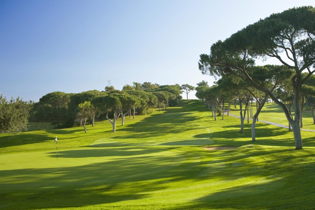 https://golftravelpeople.agiledigitalsolutions.co.uk/wp-content/uploads/2019/04/Dom-Pedro-Vilamoura-Old-Course-11-1024x683.jpg
