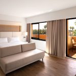 https://golftravelpeople.agiledigitalsolutions.co.uk/wp-content/uploads/2019/04/Doubletree-by-Hilton-Islantilla-Golf-Resort-Bedrooms-1-150x150.jpg