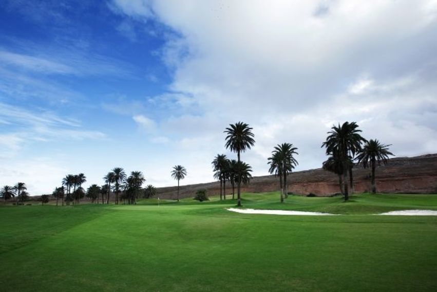 https://golftravelpeople.agiledigitalsolutions.co.uk/wp-content/uploads/2019/04/El-Cortijo-Club-de-Campo-Gran-Canaria-10-5.jpg
