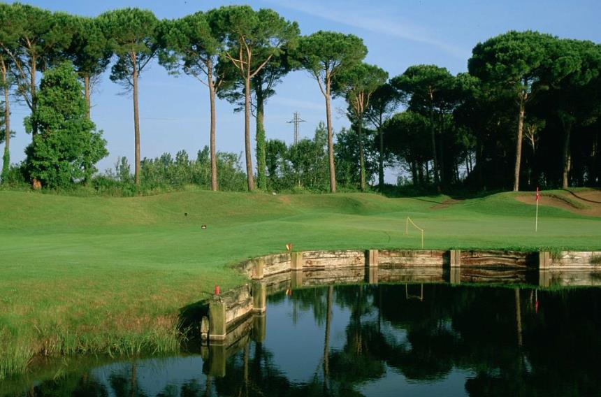 https://golftravelpeople.agiledigitalsolutions.co.uk/wp-content/uploads/2019/04/Emporda-Golf-Club-Forest-Course-3.jpg