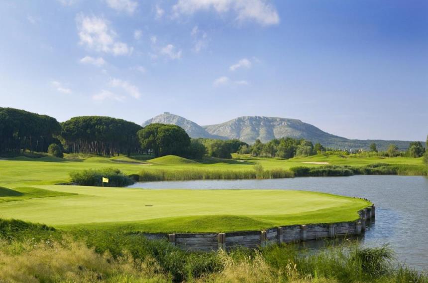 https://golftravelpeople.agiledigitalsolutions.co.uk/wp-content/uploads/2019/04/Emporda-Golf-Club-Forest-Course-5.jpg