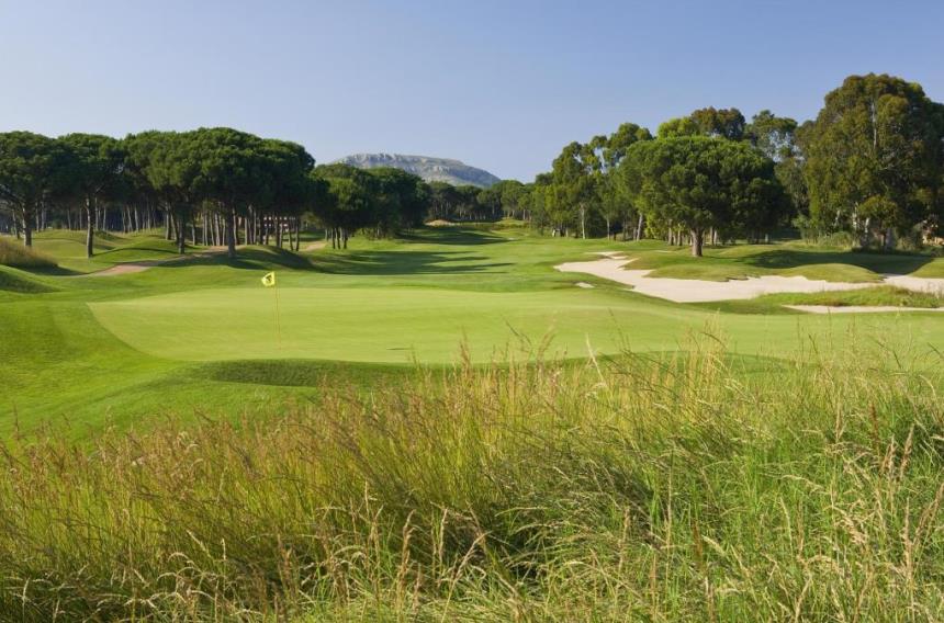 https://golftravelpeople.agiledigitalsolutions.co.uk/wp-content/uploads/2019/04/Emporda-Golf-Club-Forest-Course-6.jpg