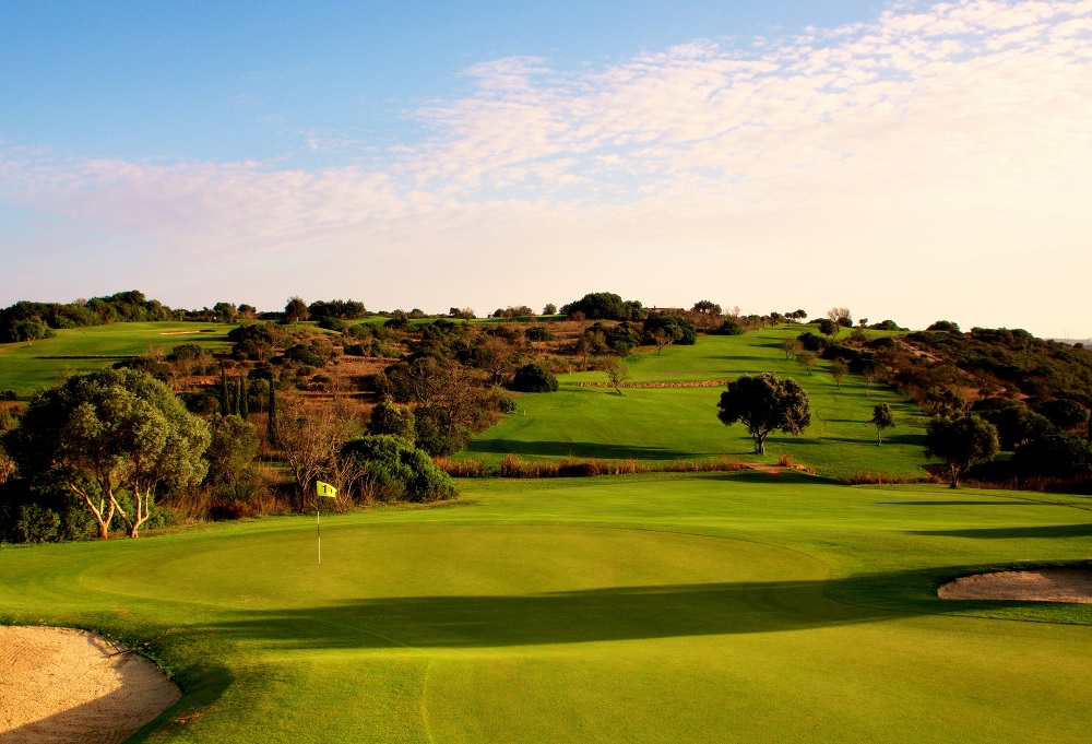 https://golftravelpeople.agiledigitalsolutions.co.uk/wp-content/uploads/2019/04/Espiche-Golf-Club-lo-res-2.jpg