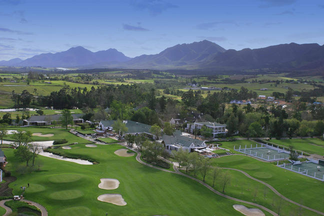 https://golftravelpeople.agiledigitalsolutions.co.uk/wp-content/uploads/2019/04/Fancourt-Hotel-George-Best-of-South-Africa-13.jpg
