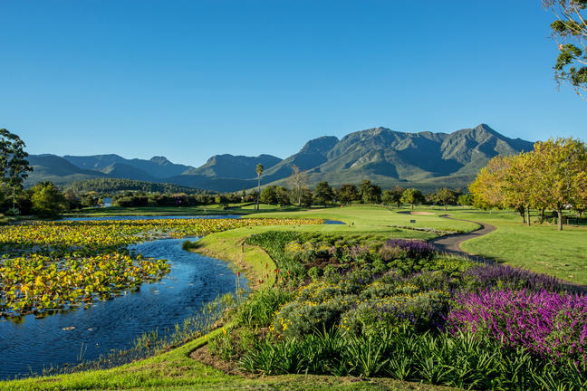 https://golftravelpeople.agiledigitalsolutions.co.uk/wp-content/uploads/2019/04/Fancourt-Hotel-George-Best-of-South-Africa-3.jpg