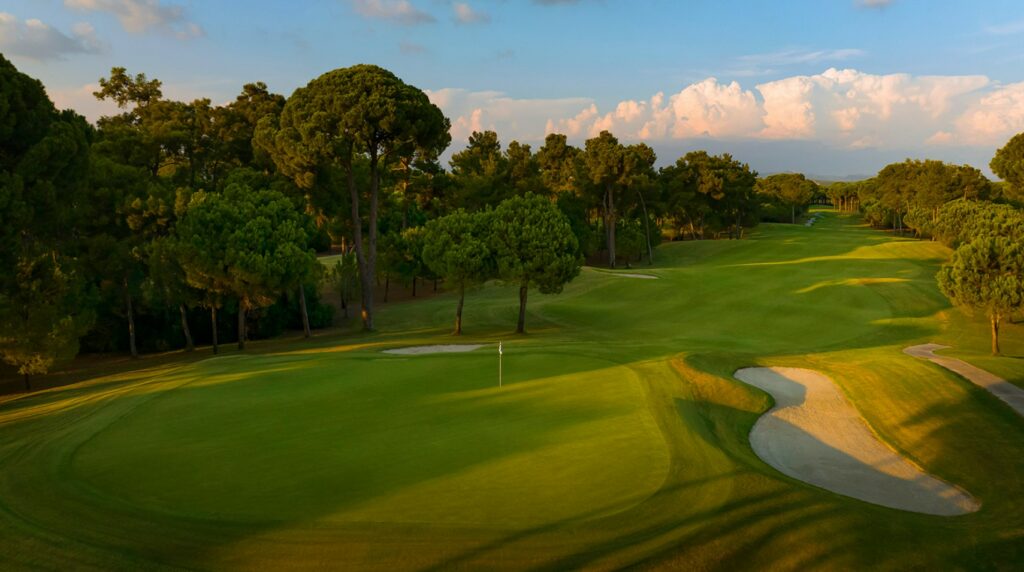 https://golftravelpeople.agiledigitalsolutions.co.uk/wp-content/uploads/2019/04/Gloria-Golf-Club-New-Course-Belek-Turkey-16-1024x572.jpg