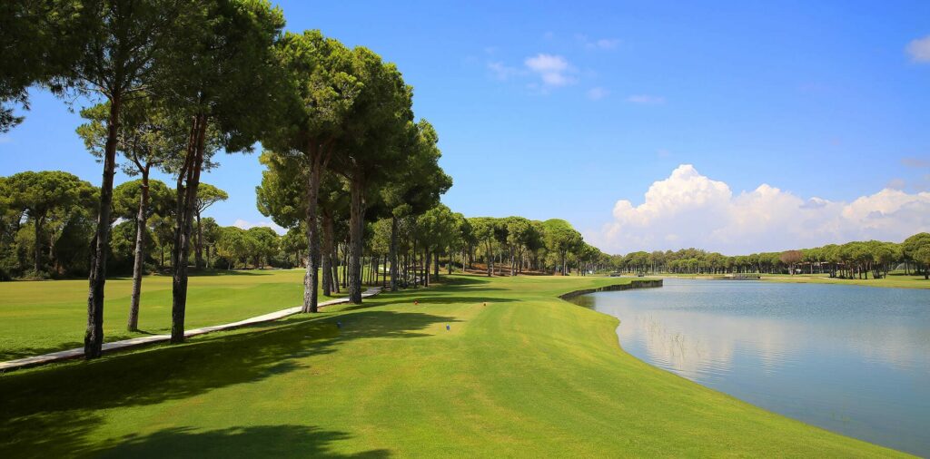 https://golftravelpeople.agiledigitalsolutions.co.uk/wp-content/uploads/2019/04/Gloria-Golf-Club-Verde-Course-2-1024x506.jpg