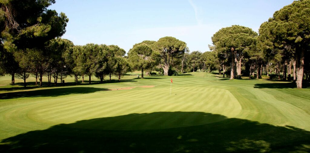 https://golftravelpeople.agiledigitalsolutions.co.uk/wp-content/uploads/2019/04/Gloria-Golf-Club-Verde-Course-3-1024x506.jpg