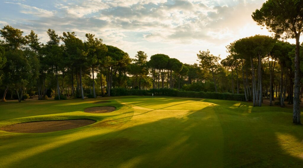 https://golftravelpeople.agiledigitalsolutions.co.uk/wp-content/uploads/2019/04/Gloria-Golf-Club-Verde-Select-Course-Belek-Turkey-26-1024x570.jpg