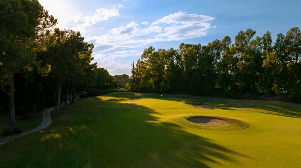 https://golftravelpeople.agiledigitalsolutions.co.uk/wp-content/uploads/2019/04/Gloria-Golf-Club-Verde-Select-Course-Belek-Turkey-8-1024x572.jpg