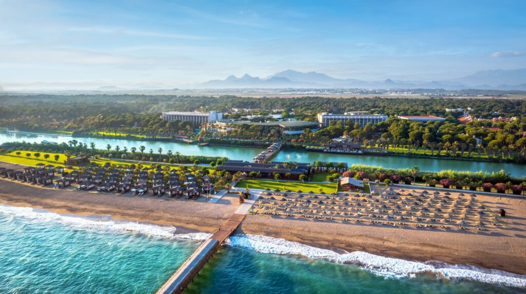 https://golftravelpeople.agiledigitalsolutions.co.uk/wp-content/uploads/2019/04/Gloria-Golf-Resort-Serenity-Hotel-Belek-Turkey-11-1024x572.jpg