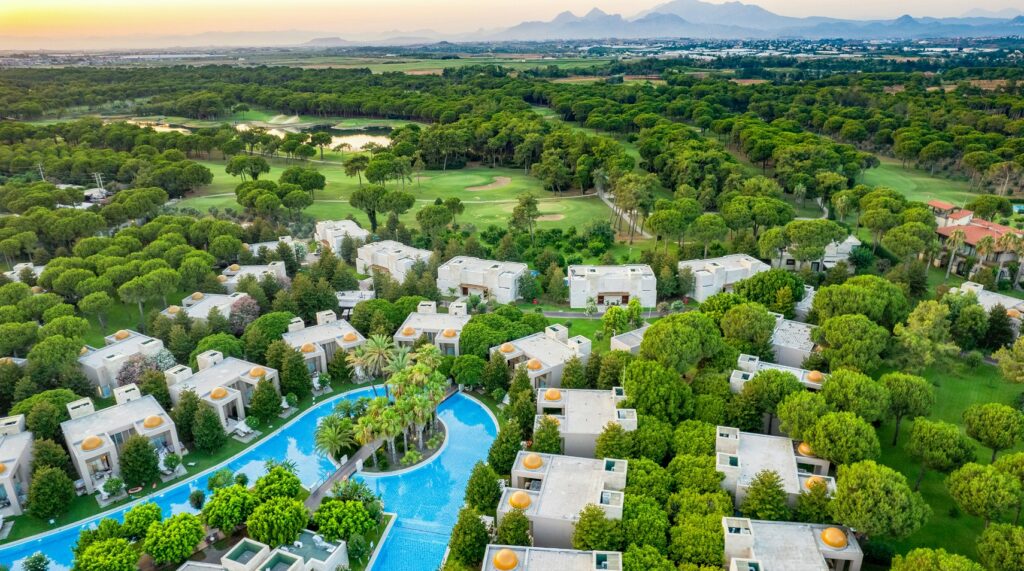 https://golftravelpeople.agiledigitalsolutions.co.uk/wp-content/uploads/2019/04/Gloria-Golf-Resort-Serenity-Hotel-Belek-Turkey-6-1024x571.jpg