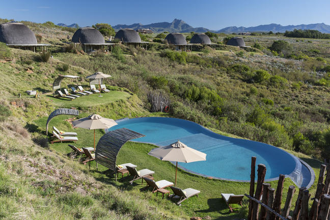 https://golftravelpeople.agiledigitalsolutions.co.uk/wp-content/uploads/2019/04/Gondwana-Game-Reserve-Kwena-Lodge-2.jpg