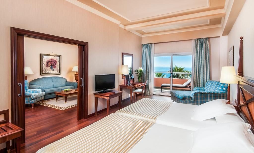 https://golftravelpeople.agiledigitalsolutions.co.uk/wp-content/uploads/2019/04/Gran-Hotel-Elba-Estepona-Bedrooms-15-1024x617.jpg
