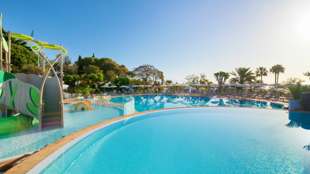 https://golftravelpeople.agiledigitalsolutions.co.uk/wp-content/uploads/2019/04/Hotel-Jardin-Tecina-swimming-pools-leisure-facilities-la-Gomera-Canary-Islands-Spain-5-1024x576.jpg