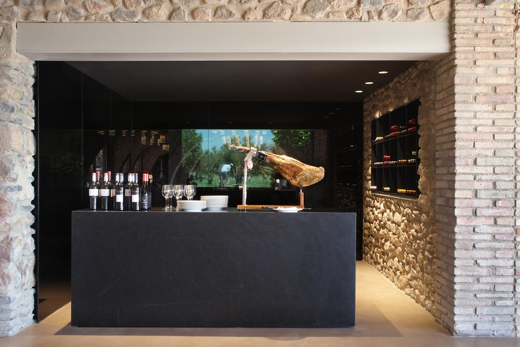 https://golftravelpeople.agiledigitalsolutions.co.uk/wp-content/uploads/2019/04/Hotel-Peralada-Wine-Spa-and-Golf-19.jpg