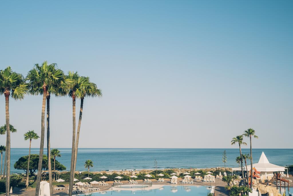 https://golftravelpeople.agiledigitalsolutions.co.uk/wp-content/uploads/2019/04/Iberostar-Royal-Andalus-1-1.jpg