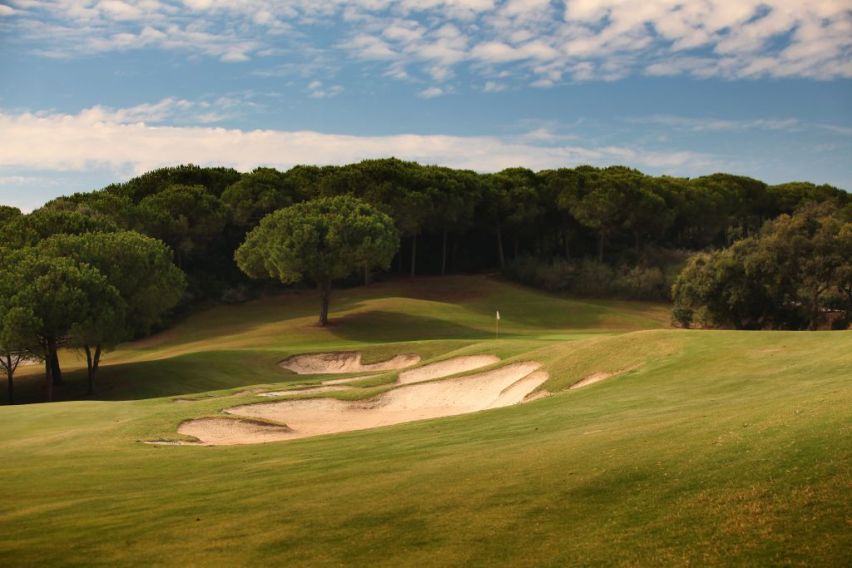 https://golftravelpeople.agiledigitalsolutions.co.uk/wp-content/uploads/2019/04/La-Reserva-de-Sotogrande-Golf-Club-6.jpg