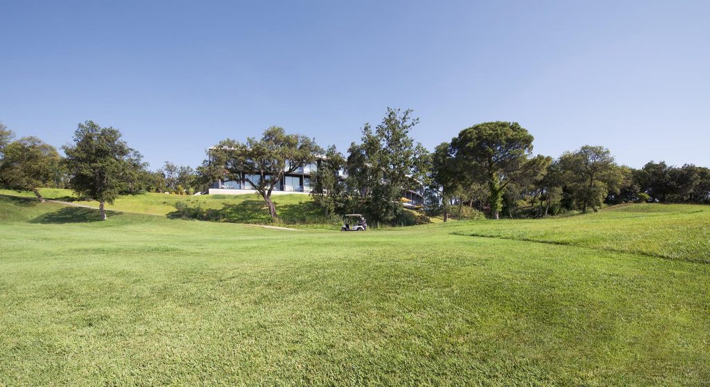 https://golftravelpeople.agiledigitalsolutions.co.uk/wp-content/uploads/2019/04/La-Vida-Hotel-PGA-Catalunya-Resort-Girona-Costa-Brava-13-Copy-1024x559.jpg