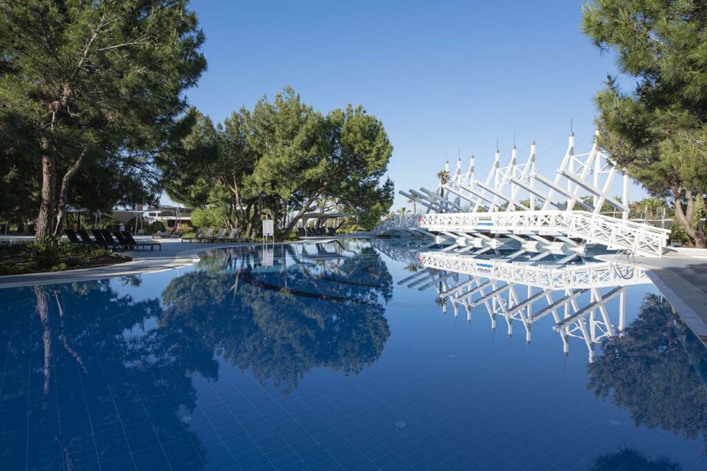 https://golftravelpeople.agiledigitalsolutions.co.uk/wp-content/uploads/2019/04/Lykia-World-Antalya-Swimming-Pools-and-Leisure-8-1024x683.jpg