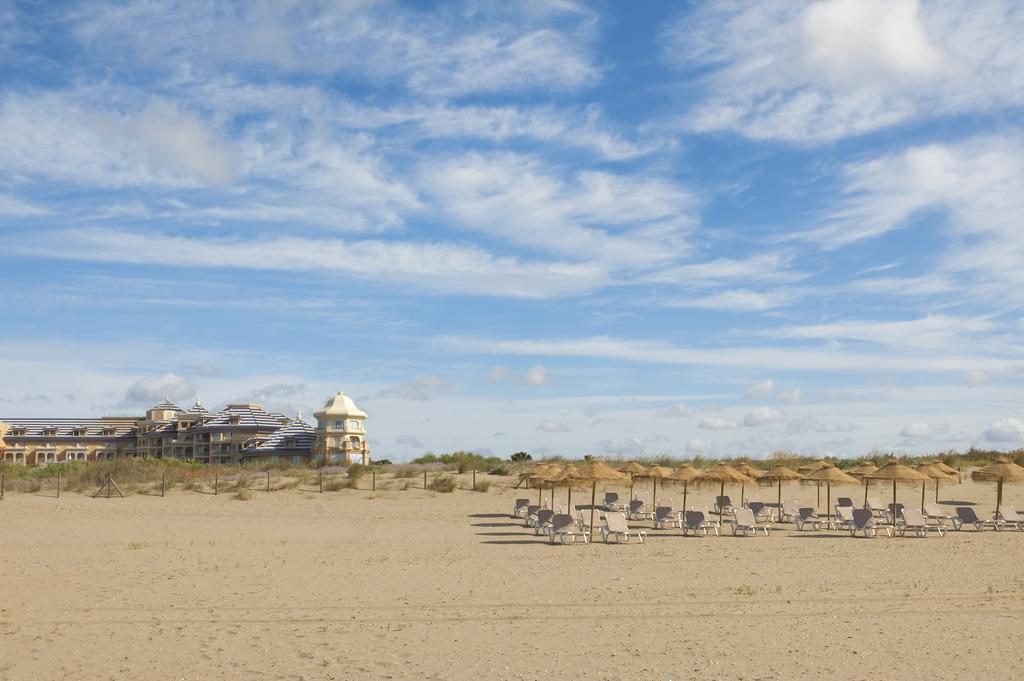 https://golftravelpeople.agiledigitalsolutions.co.uk/wp-content/uploads/2019/04/Melia-Atlantico-Hotel-Isla-Canela-Huelva-Costa-de-la-Luz-Spain-7-1024x681.jpg