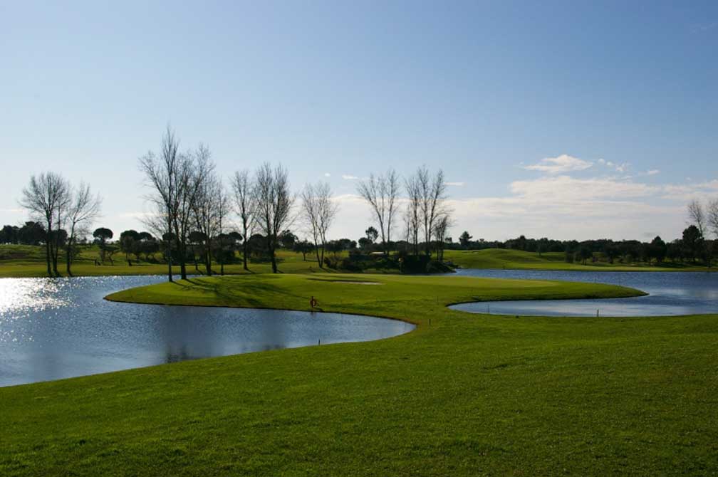 https://golftravelpeople.agiledigitalsolutions.co.uk/wp-content/uploads/2019/04/Montado-Golf-Club-3.jpg