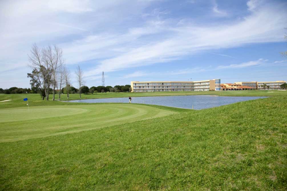 https://golftravelpeople.agiledigitalsolutions.co.uk/wp-content/uploads/2019/04/Montado-Golf-Club-5.jpg