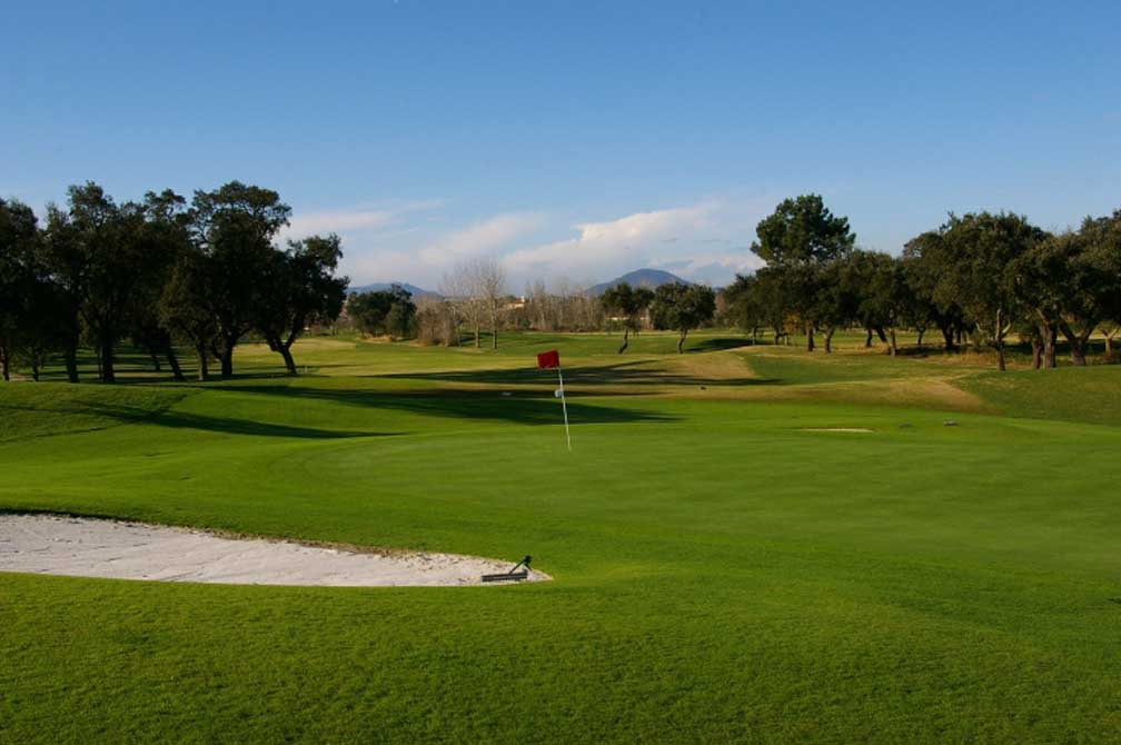 https://golftravelpeople.agiledigitalsolutions.co.uk/wp-content/uploads/2019/04/Montado-Golf-Club-8.jpg