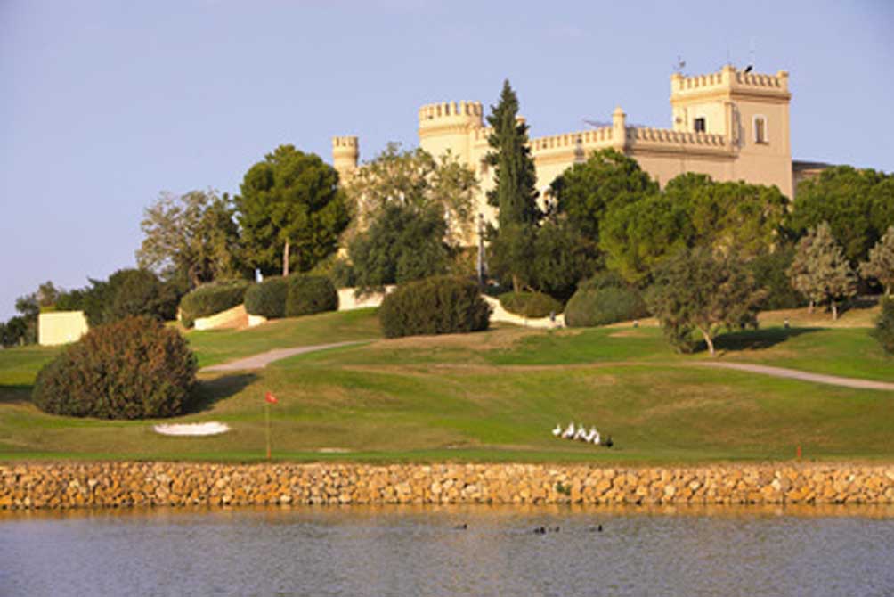https://golftravelpeople.agiledigitalsolutions.co.uk/wp-content/uploads/2019/04/Montecastillo-Golf-Club-9.jpg