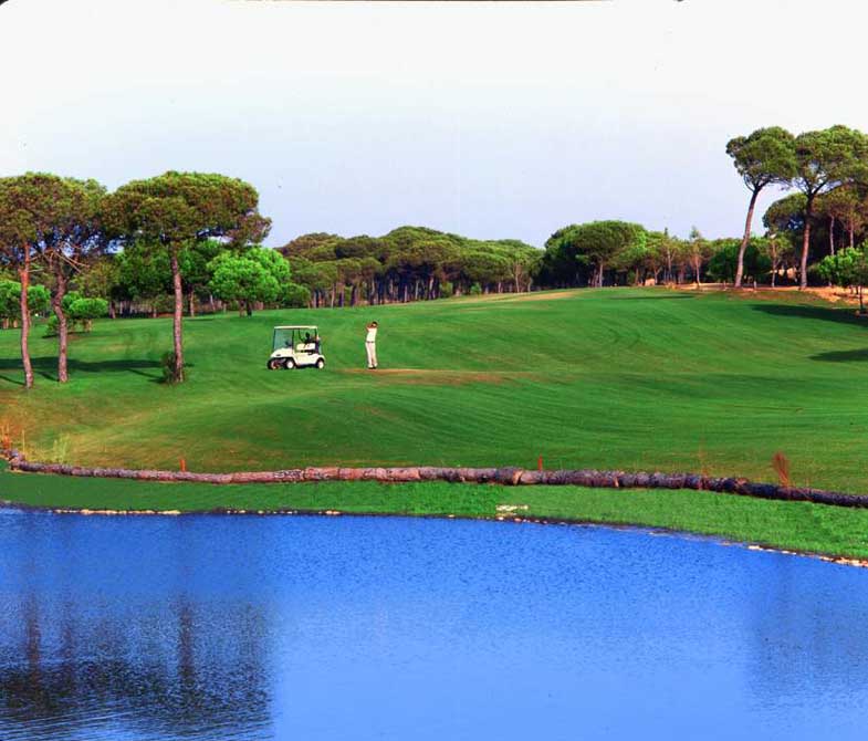 https://golftravelpeople.agiledigitalsolutions.co.uk/wp-content/uploads/2019/04/Nuevo-Portil-Golf-Club-5.jpg