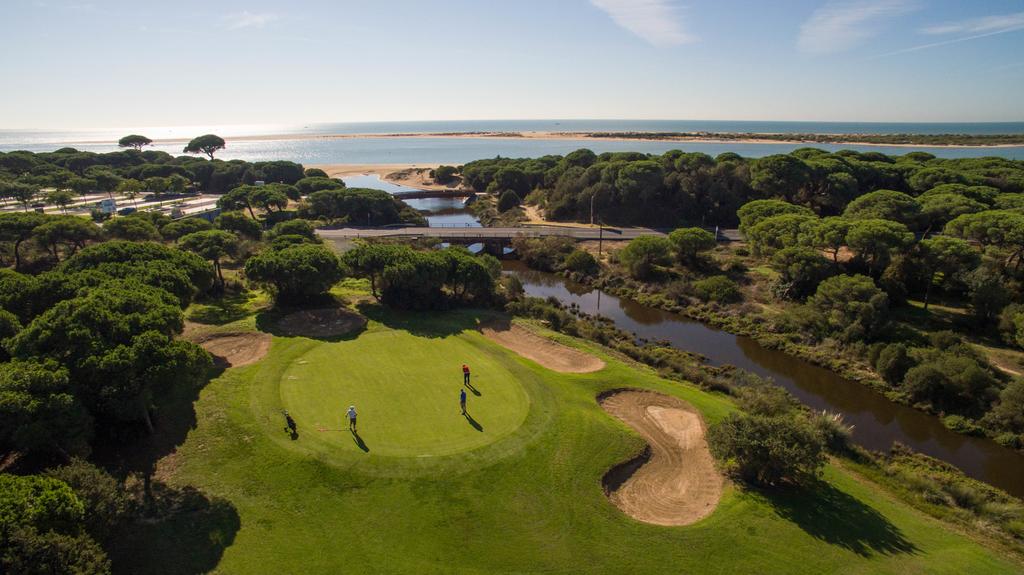https://golftravelpeople.agiledigitalsolutions.co.uk/wp-content/uploads/2019/04/Nuevo-Portil-Golf-Hotel-26.jpg