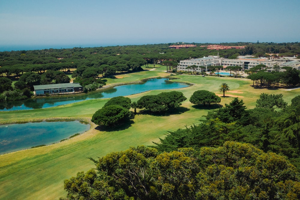 https://golftravelpeople.agiledigitalsolutions.co.uk/wp-content/uploads/2019/04/Onyria-Quinta-da-Marinha-Hotel-Cascais-Lisbon-Portugal-10.jpg