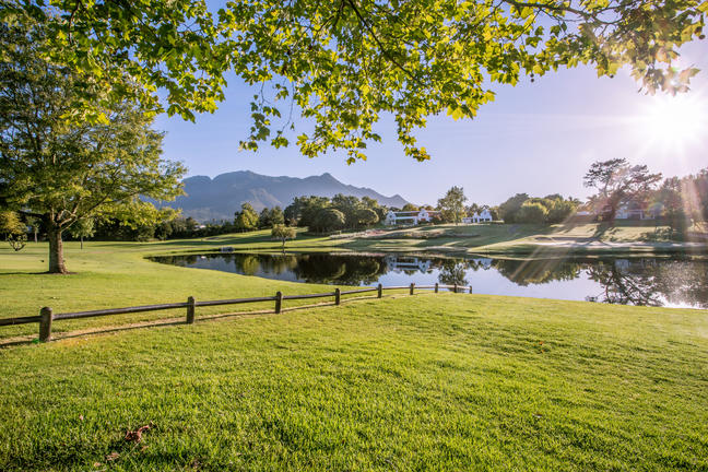 https://golftravelpeople.agiledigitalsolutions.co.uk/wp-content/uploads/2019/04/Outeniqua-Course-at-Fancourt-Golf-Club-1.jpg